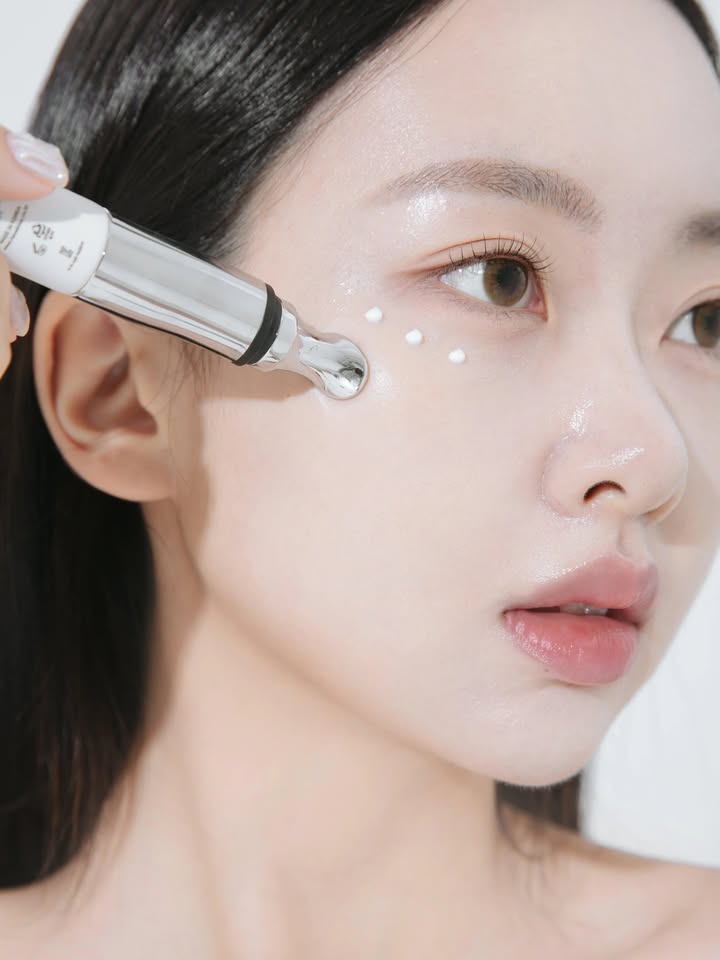Heveblue Lifting Auto Eye Cream — Firming, Nourishing & Wrinkle-Smoothing Eye Treatment